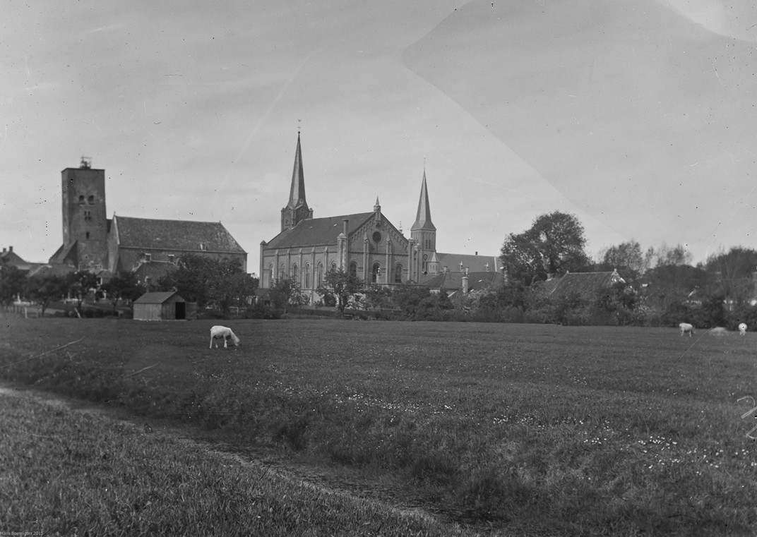 Uit de oude doos - 3 kerken in Bedum - foto 390113 archief Historische Vereniging gemeente Bedum